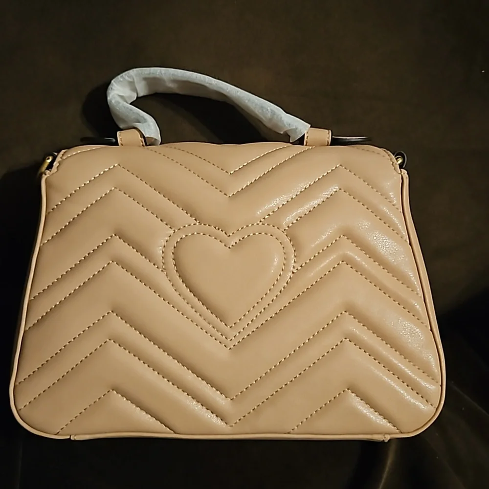 Gucci Handbag - Picture 7 of 8
